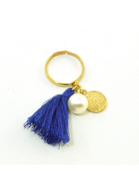 Ring with pompom