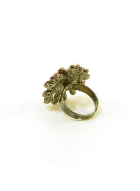 Ring wth pink flower